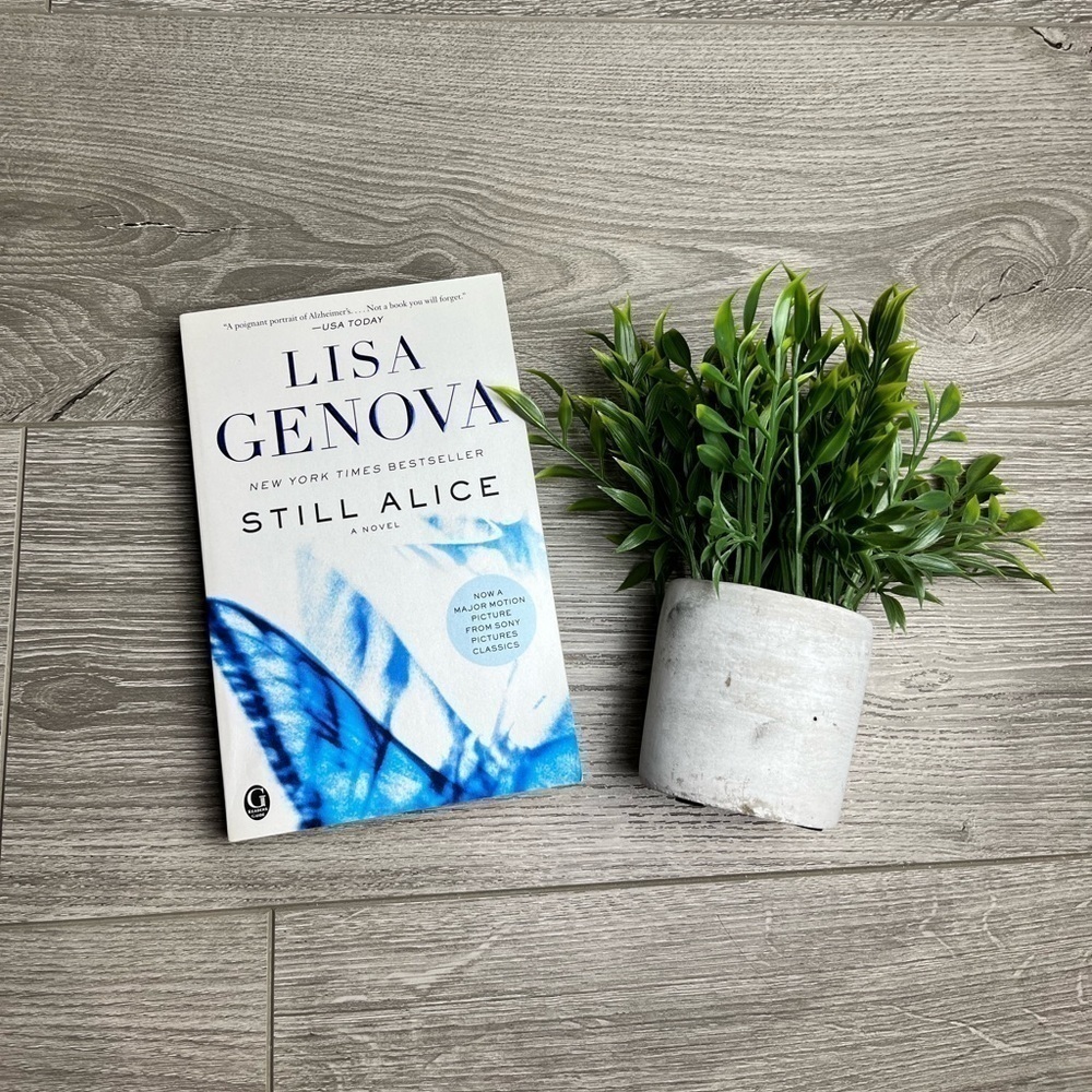 🌷2 for $15🌷 Still Alice by Lisa Genova